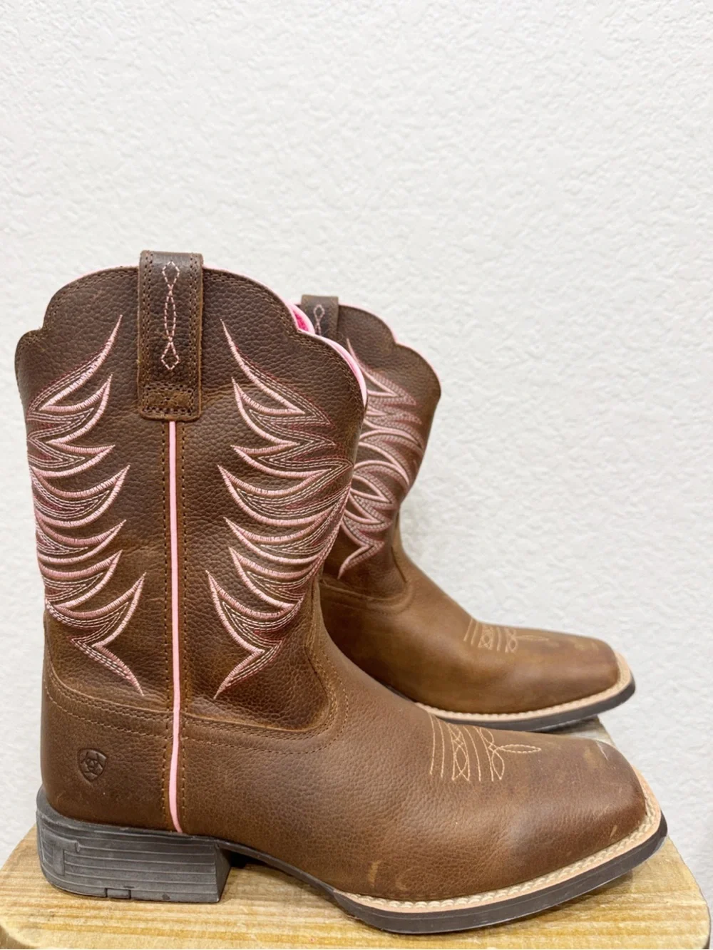 Ariat Firecatcher Rowdy Leather Western Cowboy Boots